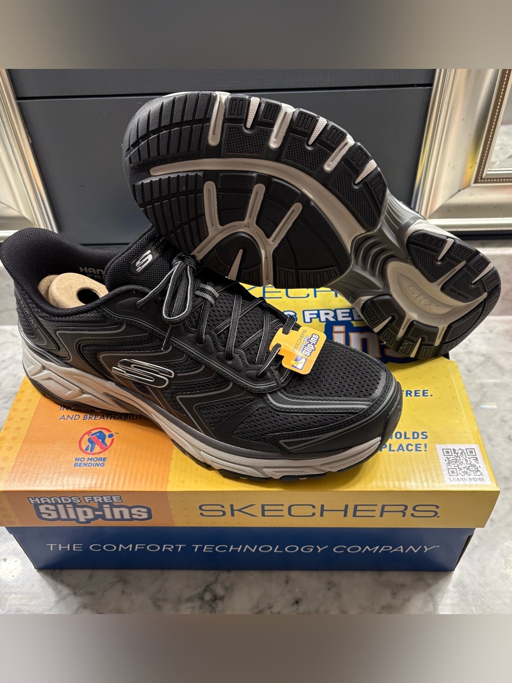 Skechers Slip-In Stamina Slip-On Sneaker Men Size 12 Shoe Black Gray Lace Up